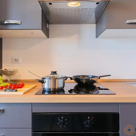 Fifth Floor Flat By Apulia * 巴里