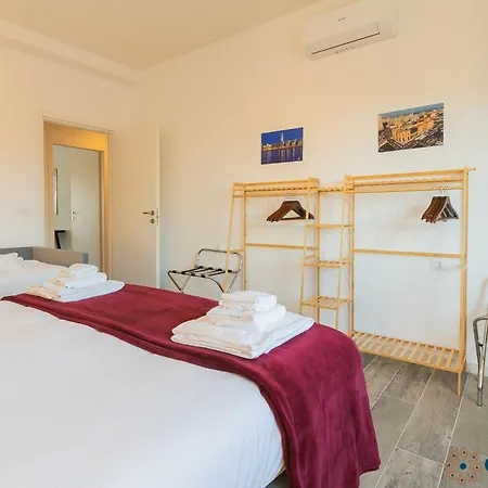 Fifth Floor Flat By Apulia *