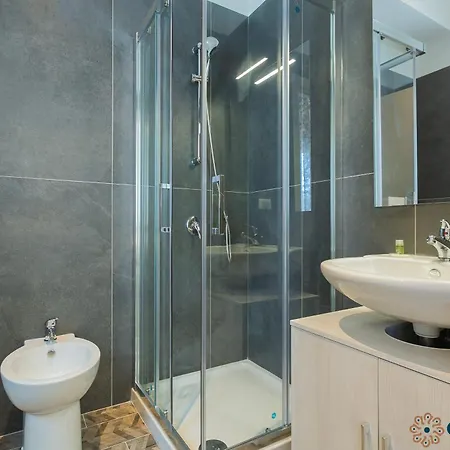 Apartment Fifth Floor Flat By Apulia *