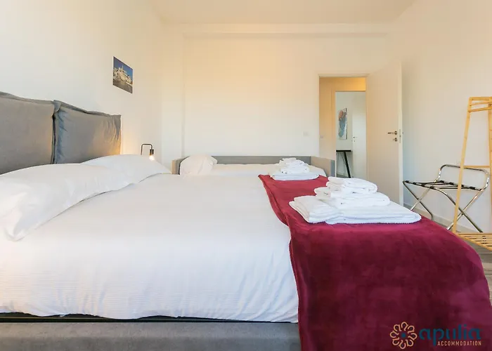 Fifth Floor Flat By Apulia