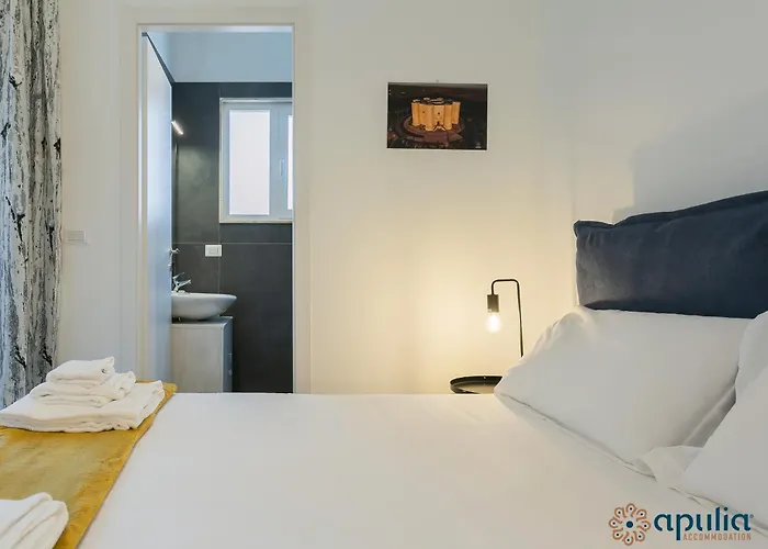 Fifth Floor Flat By Apulia Apartamento Bari